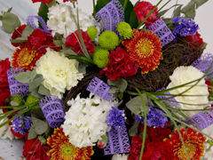 BOUQUET with lacy ribbon